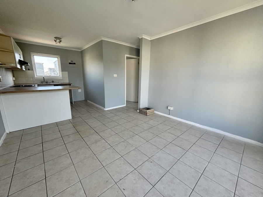 To Let 2 Bedroom Property for Rent in Vredekloof East Western Cape